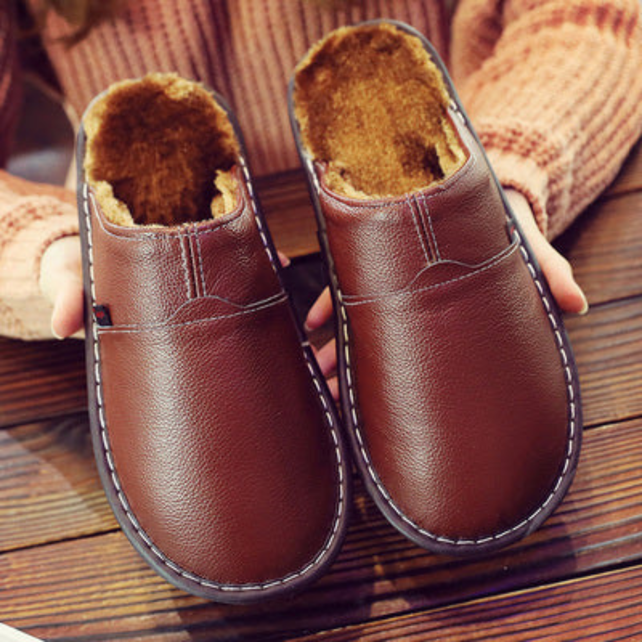 Pantoufles en cuir imperméable pour hommes | Confort