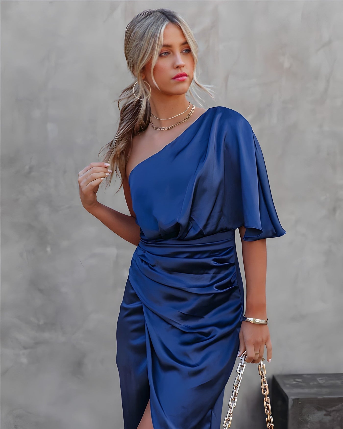 Robe de soirée flatteuse pour les femmes | Midi