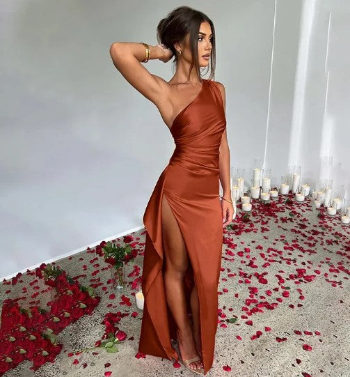 Robe en satin ajustée pour femmes | Maxi